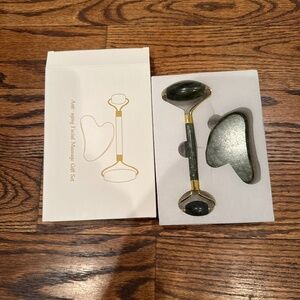 Jade Roller and Gua Sha Stone Set, Gift Box